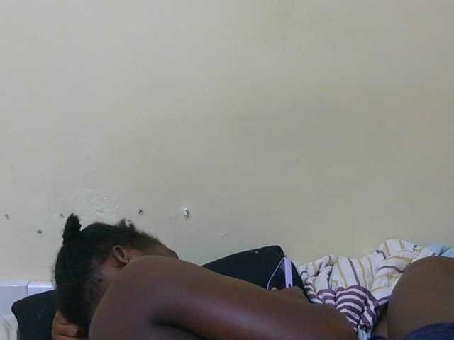 Arriana live cam on BongaCams