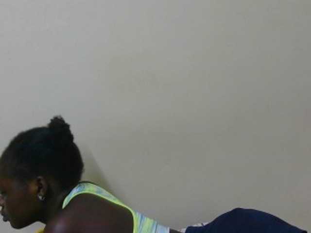 Arriana live cam on BongaCams