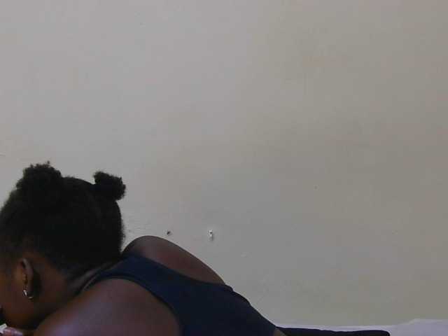 Arriana live cam on BongaCams