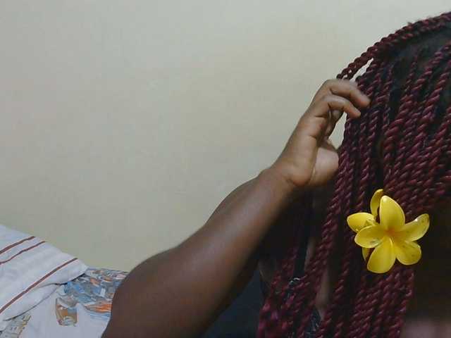 Arriana live cam on BongaCams