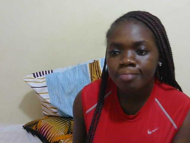 Arriana live cam on BongaCams