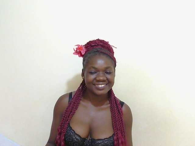 Arriana live cam on BongaCams