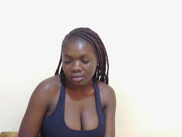 Arriana live cam on BongaCams