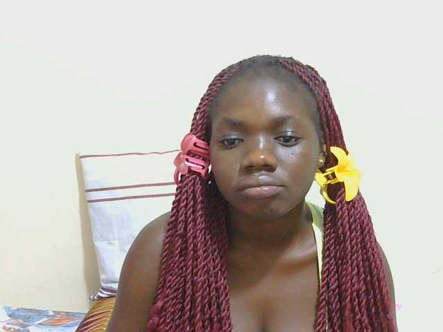 Arriana live cam on BongaCams