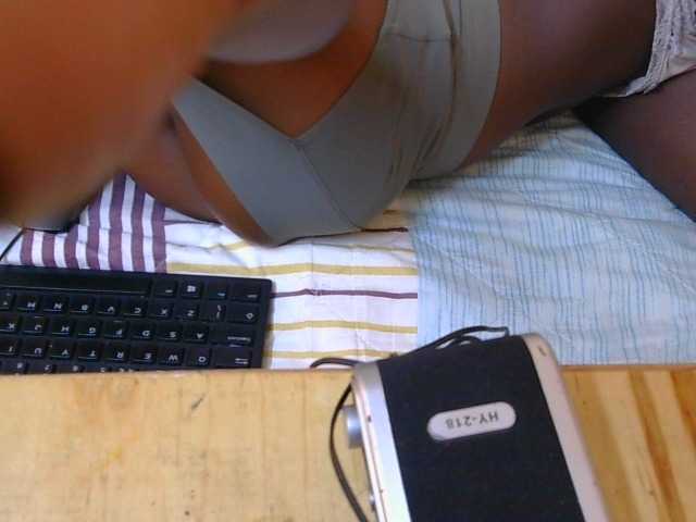 Arriana live cam preview
