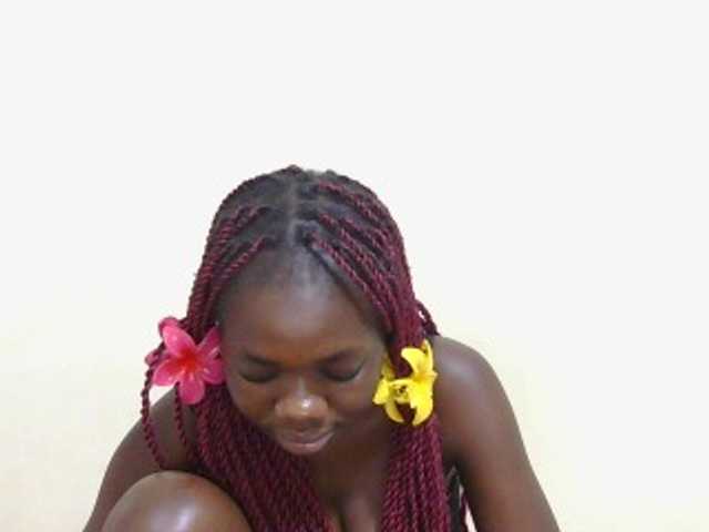 Arriana live cam on BongaCams