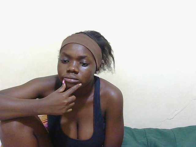 Arriana live webcam show