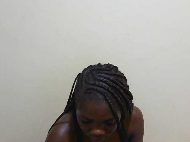 Arriana live cam on BongaCams