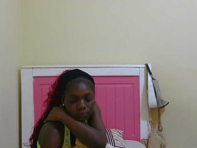 Arriana live cam on BongaCams