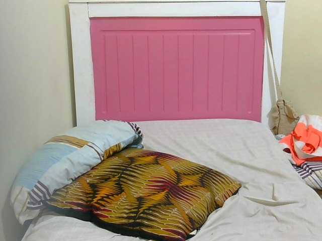Arriana live cam preview