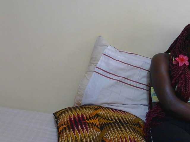 Arriana live cam on BongaCams