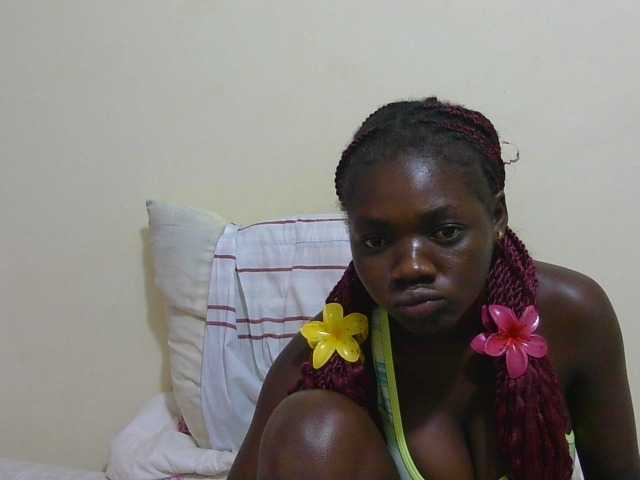 Arriana live cam on BongaCams