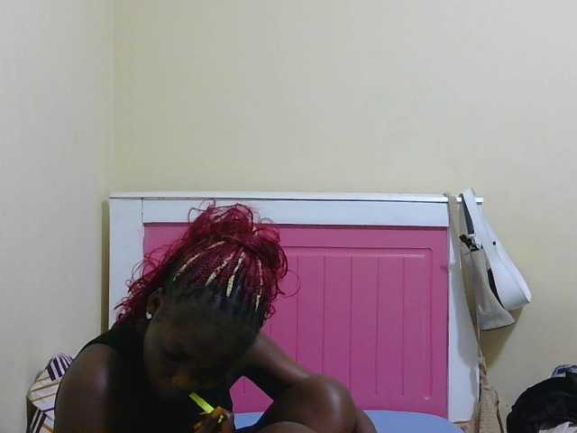 Arriana live cam on BongaCams