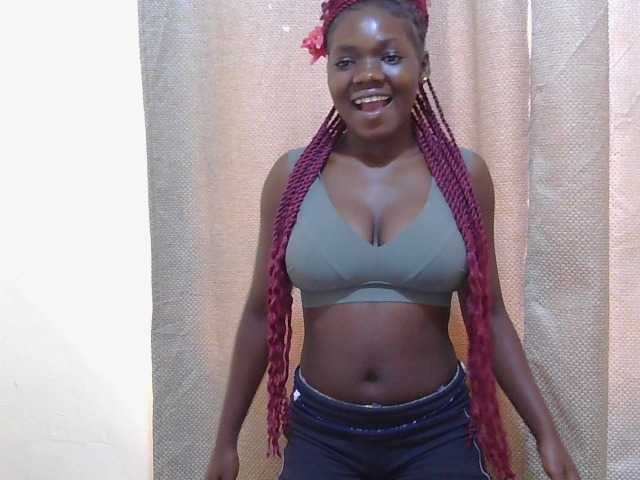 Arriana live cam on BongaCams