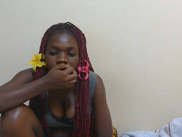 Arriana live cam on BongaCams