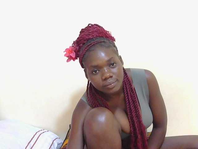 Arriana live cam on BongaCams