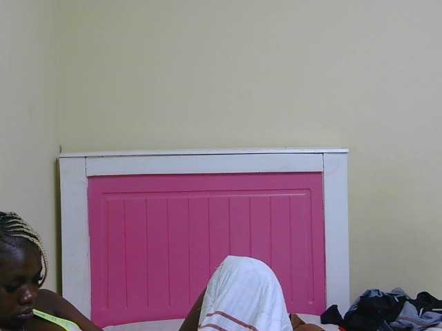 Arriana live cam on BongaCams