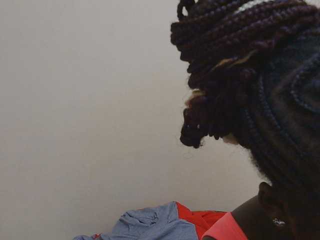 Arriana live cam on BongaCams