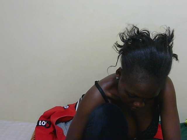 Arriana live cam on BongaCams