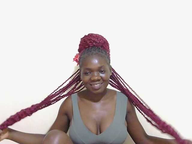 Arriana live cam on BongaCams