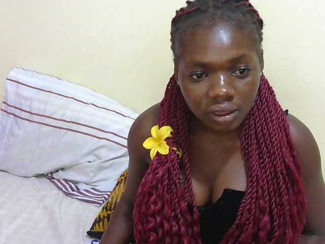 Arriana live cam on BongaCams