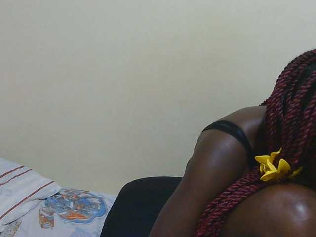 Arriana live cam on BongaCams