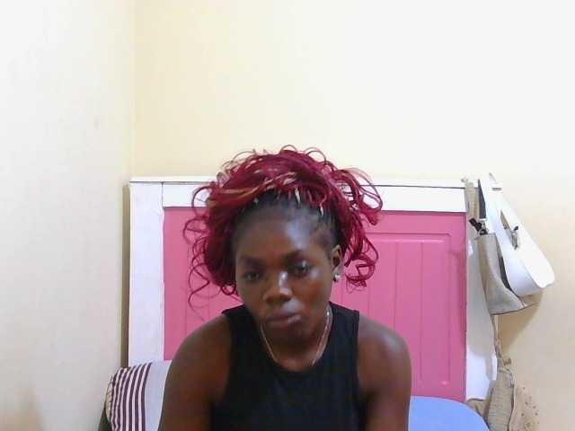 Arriana live cam on BongaCams