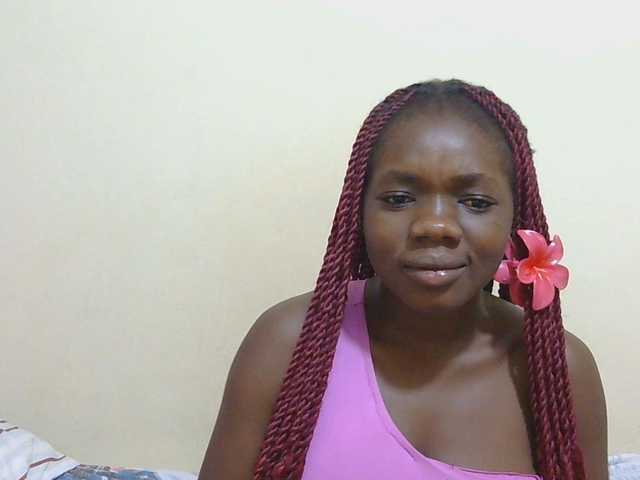 Arriana live cam on BongaCams