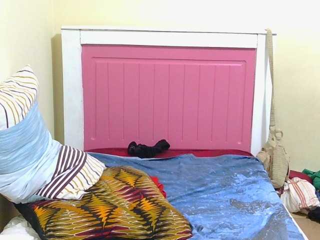 Arriana live cam on BongaCams