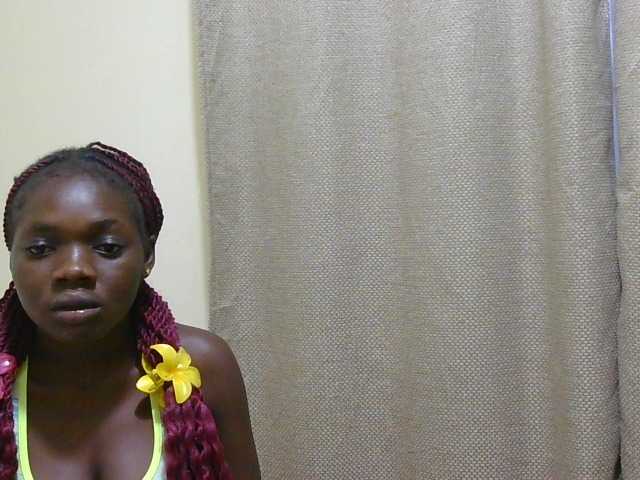 Arriana live cam on BongaCams