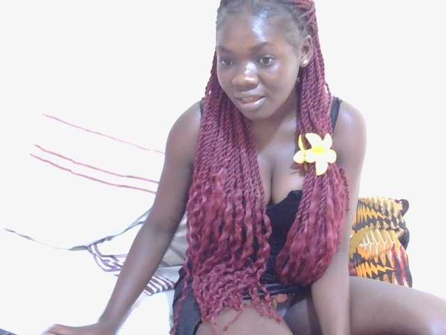 Arriana live cam on BongaCams