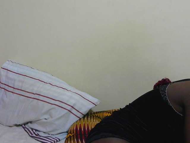 Arriana live cam on BongaCams