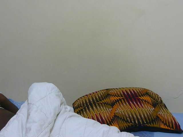 Arriana live cam on BongaCams