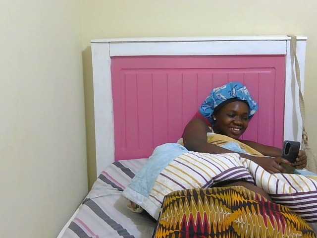 Arriana live cam on BongaCams