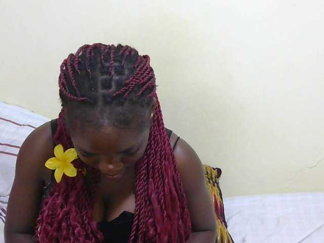 Arriana live cam on BongaCams