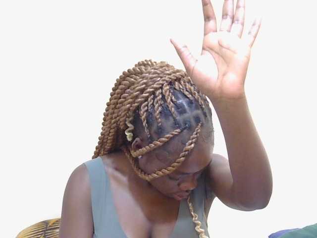 Arriana live cam on BongaCams