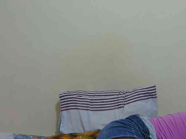 Arriana webcam