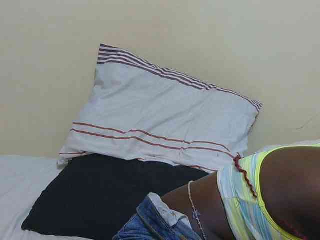 Arriana webcam