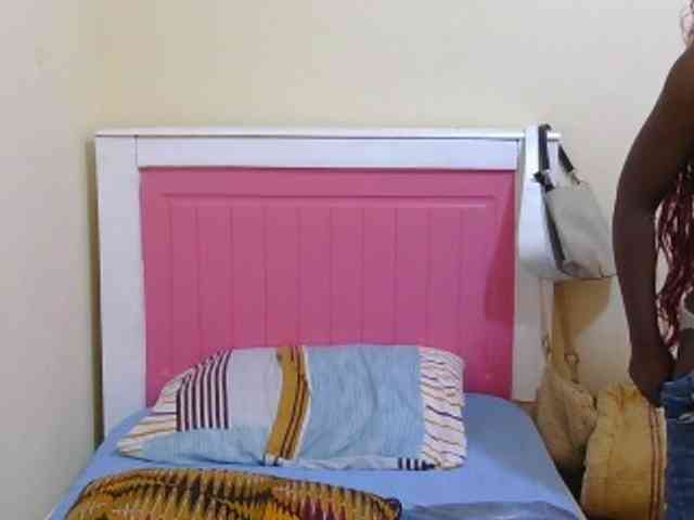 Arriana webcam