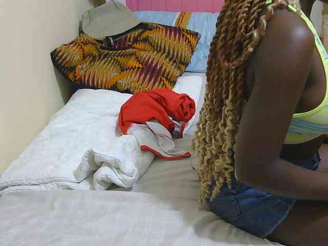 Arriana webcam