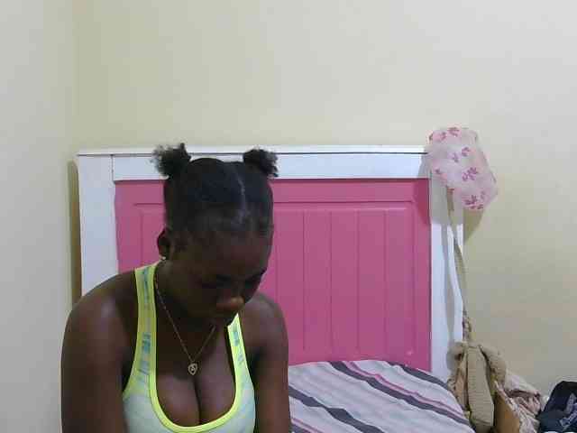 Arriana webcam