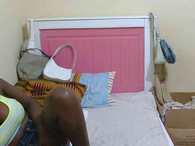Arriana webcam