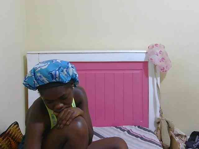 Arriana webcam