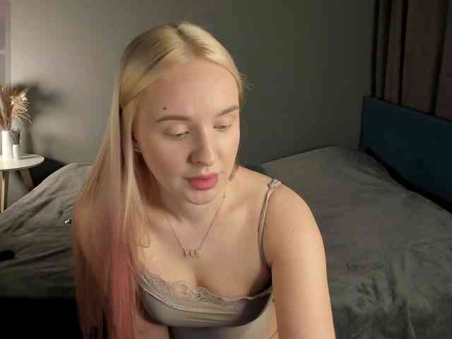 OliviaLivi webcam