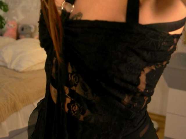 SarahRude live cam on BongaCams