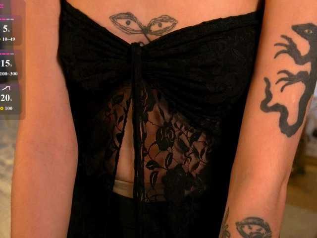 SarahRude live cam on BongaCams