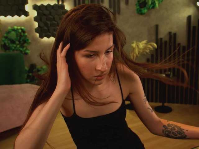 SarahRude live cam on BongaCams