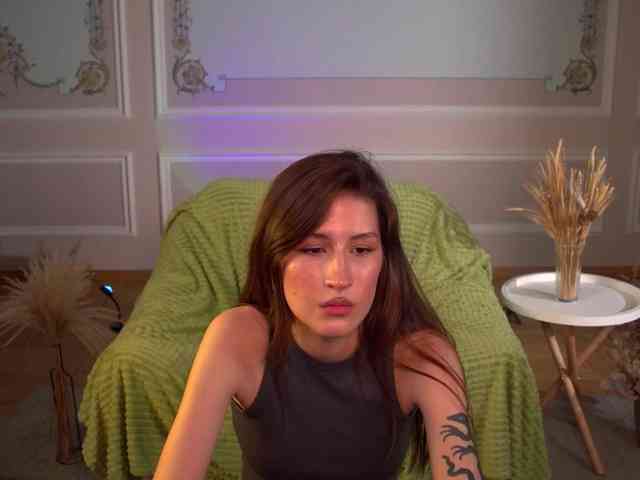 SarahRude Live Webcam on BongaCams