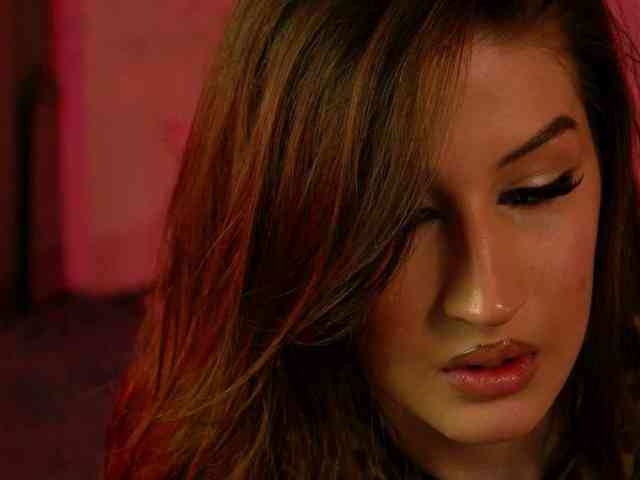 SarahRude webcam