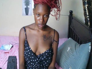 Goldenhour-diva's Live Webcam